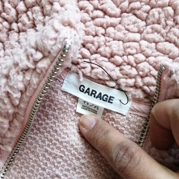 Garage teddy bear crop sweater - Picture 2 of 2